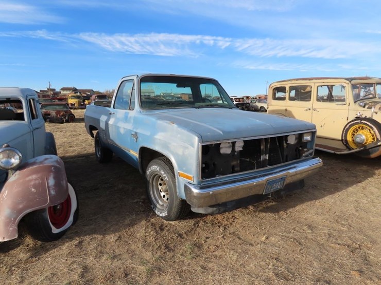 1986-chevrolet-silverado-1/2-ton-short-box-pickup-image-1