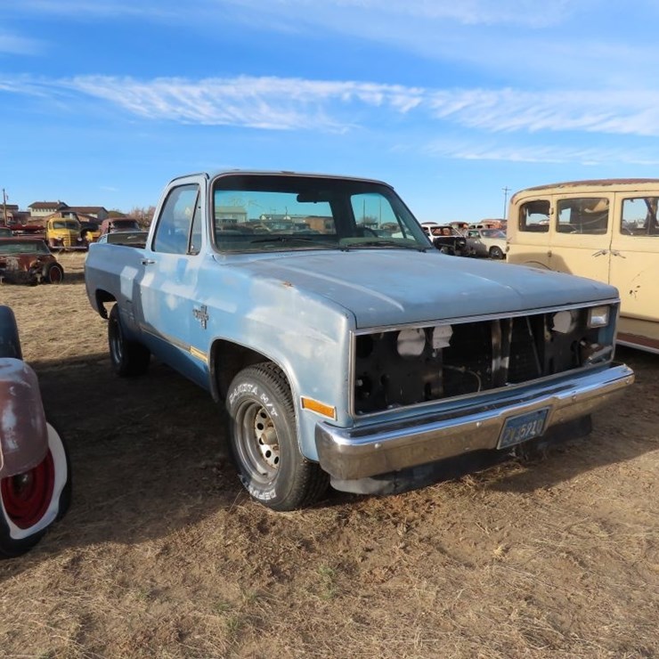 1986 Chevrolet Silverado 1/2 ton Short box Pickup