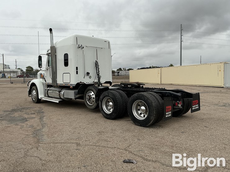 2013-freightliner-coronado-132-image-7