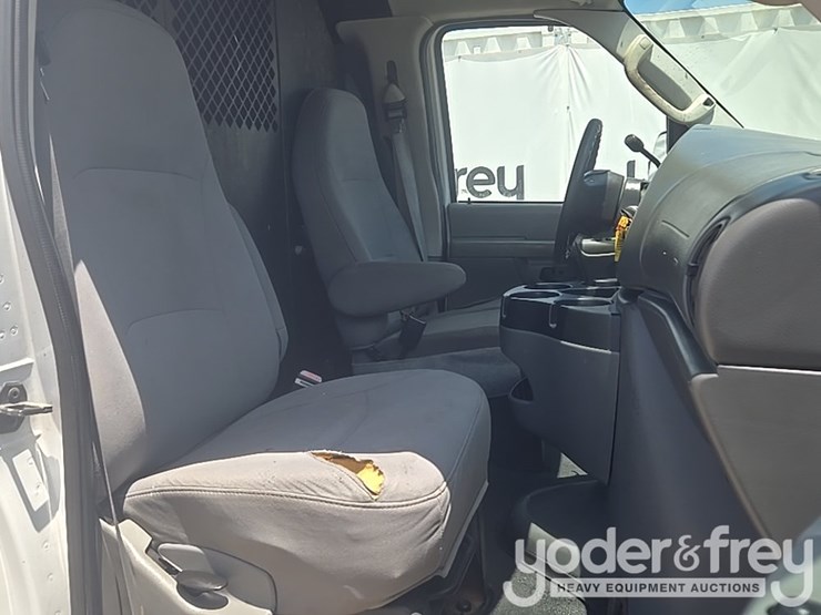 2007-ford-e250-image-31