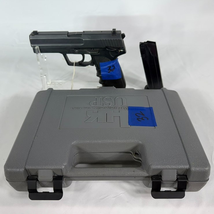 #32 • Hecklert Koch USP 45 Auto Pistol 25-036348