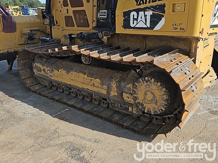 2016-caterpillar-d5k2-lgp-image-16