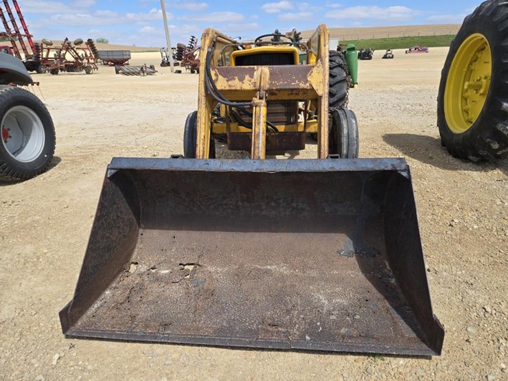 massey-ferguson-2135-image-2