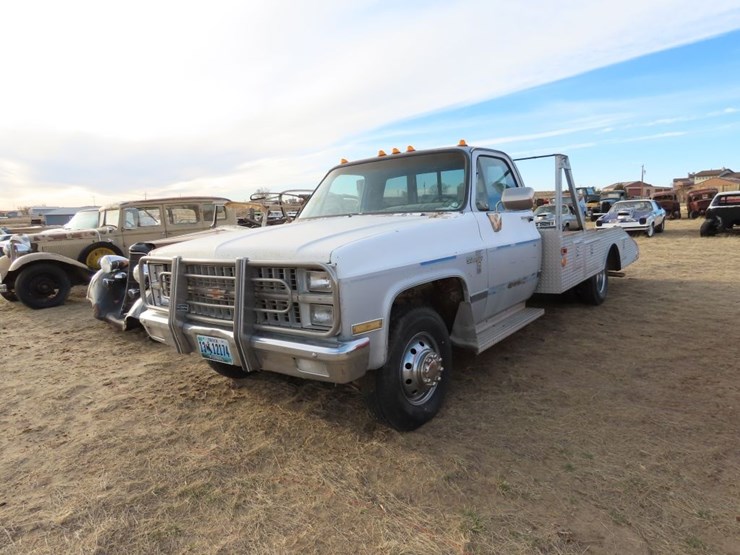 1982-chevrolet-30-image-3