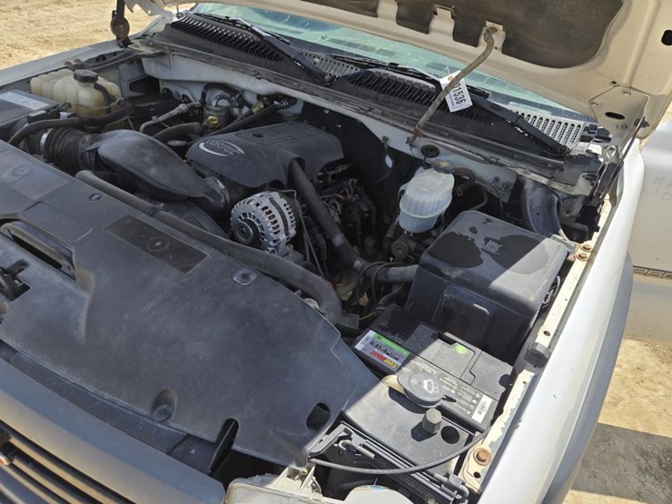 2006-gmc-sierra-2500hd-image-24