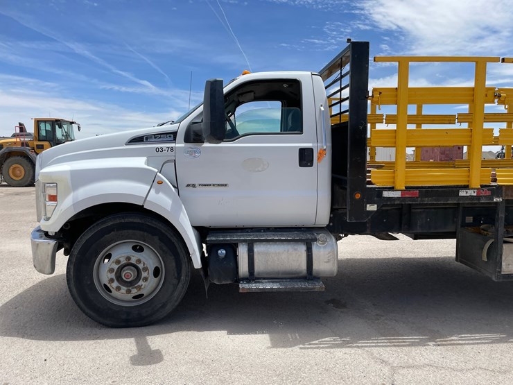 2019-ford-f750-image-9