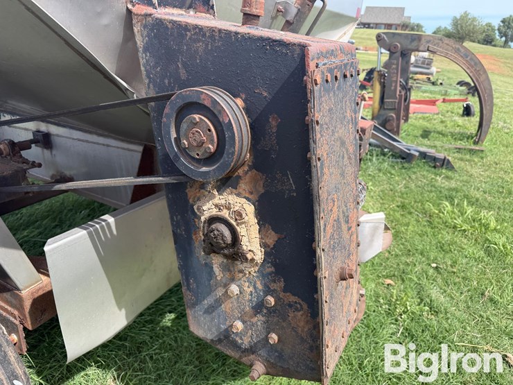 fertilizer-spreader-image-14