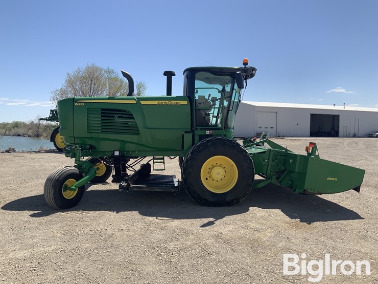2015-john-deere-w235-image-4