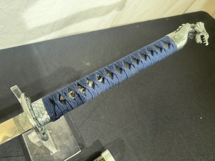 #36167-•-blue-handled-dragon-katana-image-28