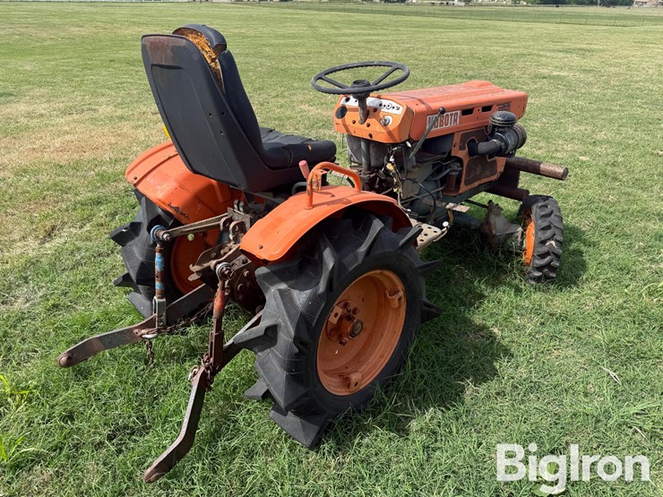 1977-kubota-b7100-image-5