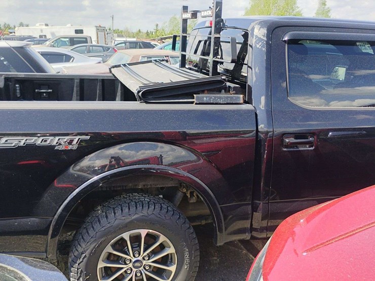 2020-ford-f150-image-10