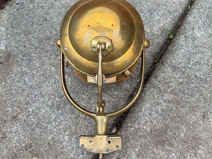 brass-headlamp-image-4
