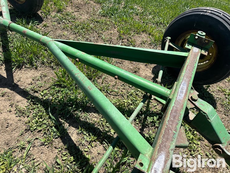 john-deere-1065-image-15