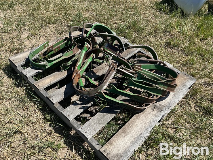 john-deere-568-image-3