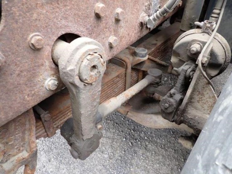 inoperable-2005-mack-cv713-granite-tri/a-vacuum-tr-image-35