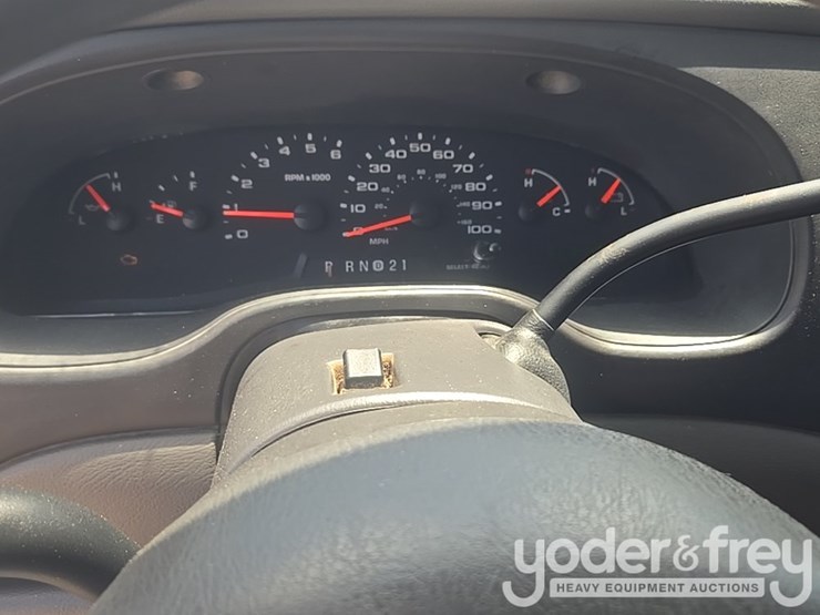 2007-ford-e250-image-38