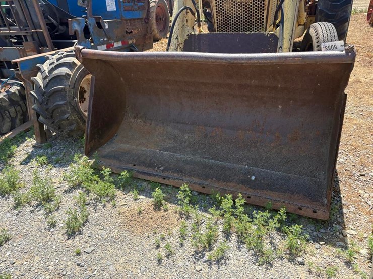 ford-tractor-image-3