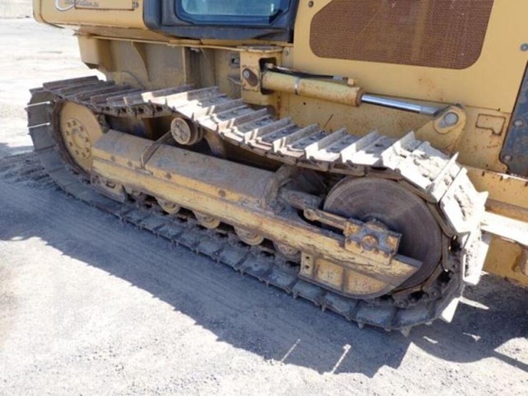2005-deere-450j-lt-image-50
