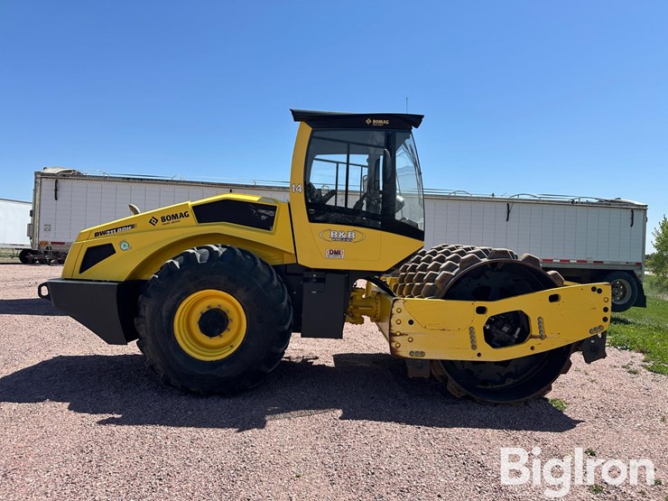 2018-bomag-bw211-image-4