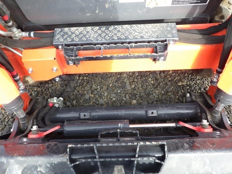 2024-kubota-svl75-3-image-23