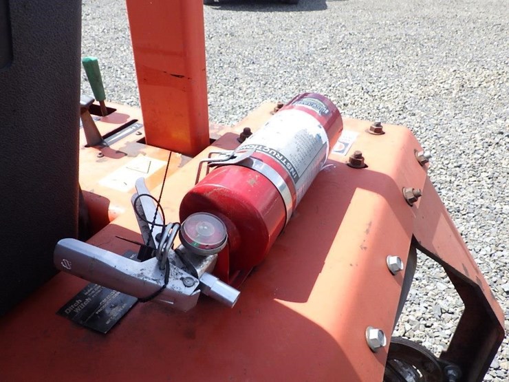 2011-ditch-witch-rt45-image-12