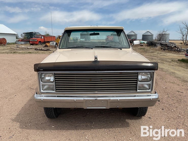 1985-chevrolet-c20-image-2
