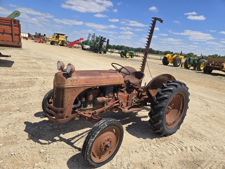 ford-8n-image-13