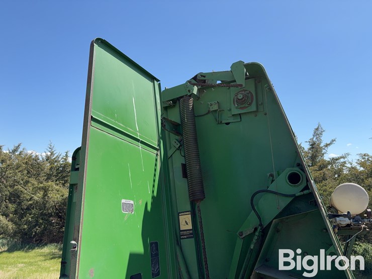 john-deere-530-image-16