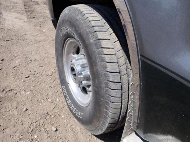 2002-ford-f350-image-40