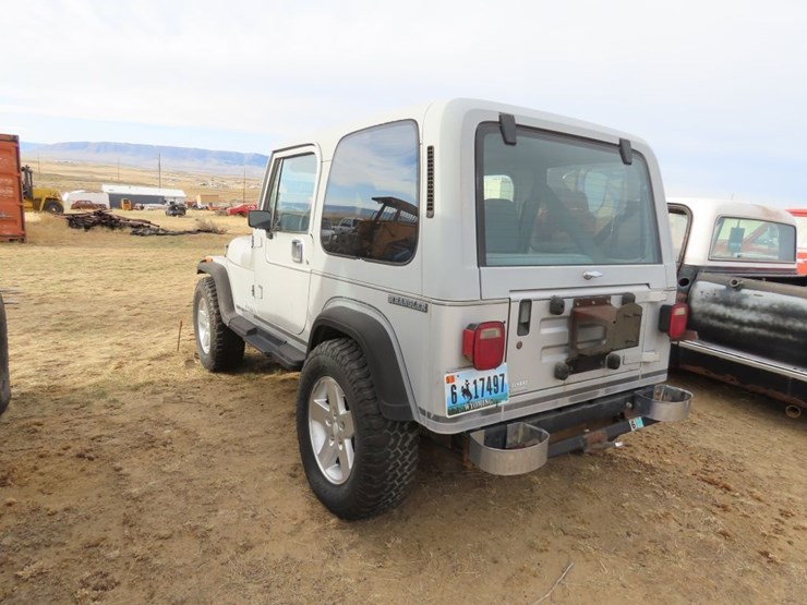 1989-jeep-laredo-4x4-image-5