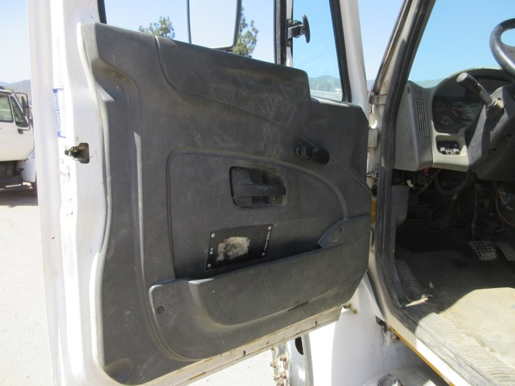 2012-international-4300-image-13