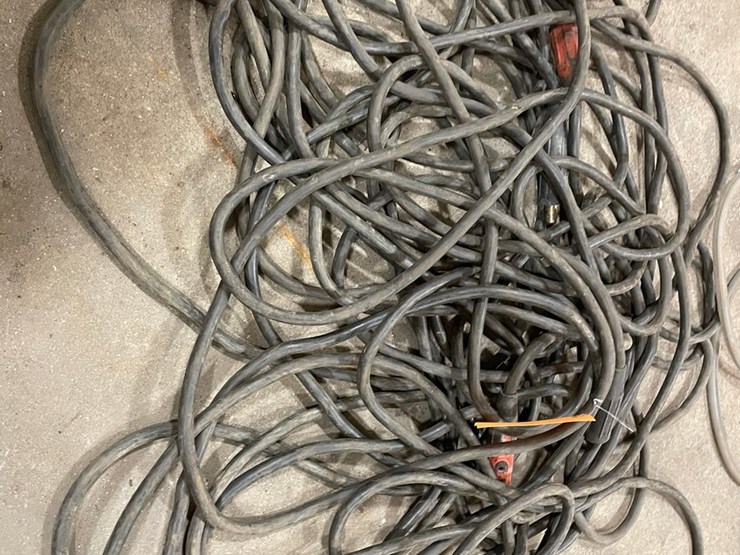 #4609-•-assortment-of-welding-leads-image-1