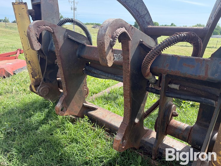 caterpillar-forestry-grapple-image-10
