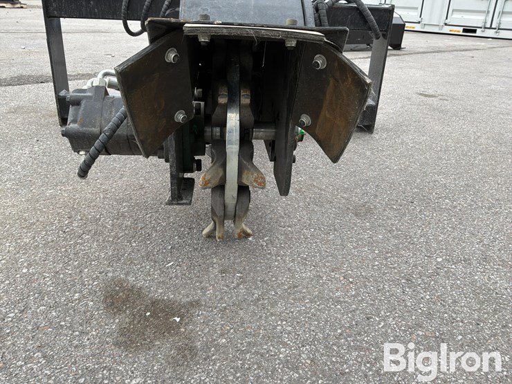 2026-massey-ferguson-730-image-14