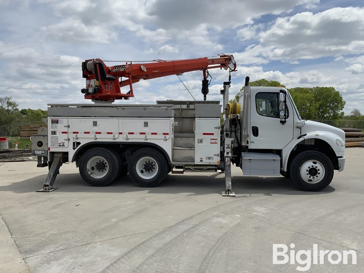 2014-freightliner-m2-106-image-4