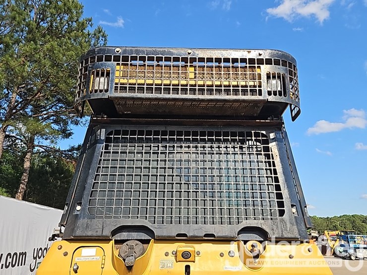 2016-caterpillar-d5k2-lgp-image-27