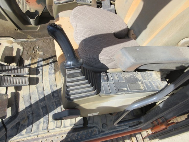 2010-doosan-dx140-lc-image-14