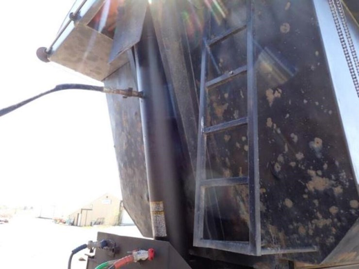 2007-axle-end-dump-image-11