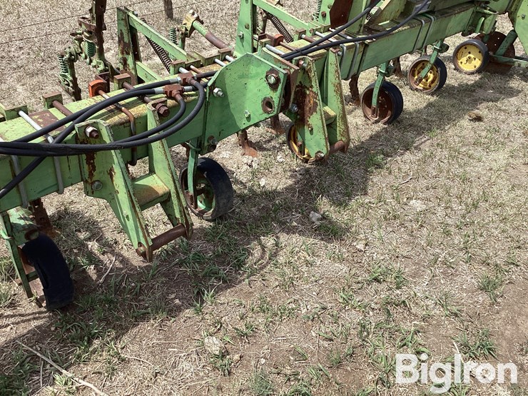 john-deere-85-image-9