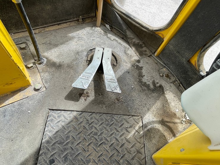 2017-superior-broom-dt80k-image-109