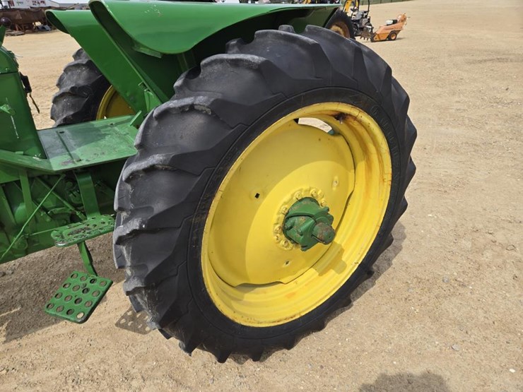 1961-john-deere-2010-image-8