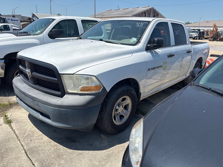 #45-•-2012-dodge-1/2-ton-truck-/-no-keys-image-1