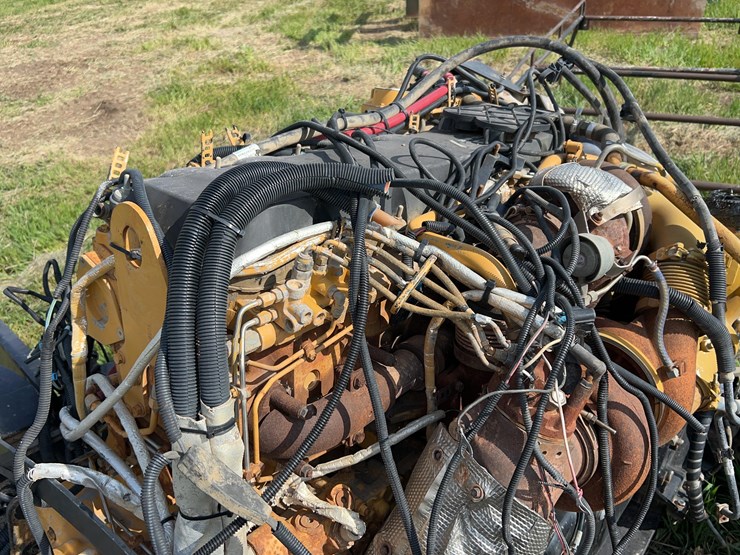 2008-caterpillar-c15-image-13