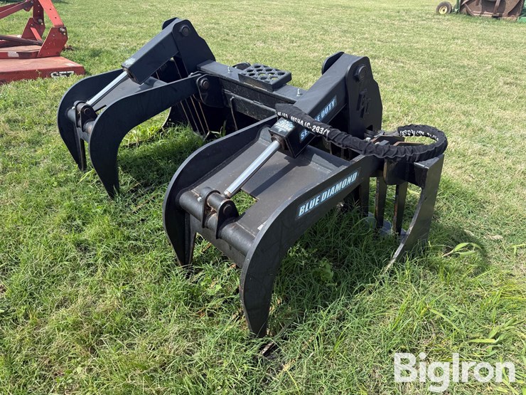 blue-diamond-108450-severe-duty-grapple-attachment-image-1