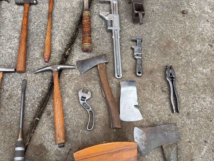 antique-tool-assortment-image-4