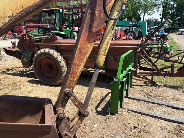 ford-tractor-image-13