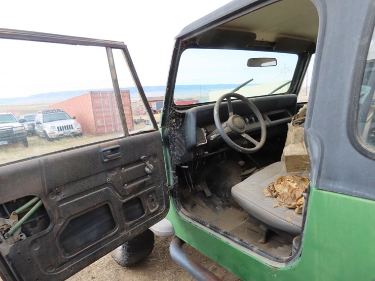 1993-jeep-wrangler-image-9