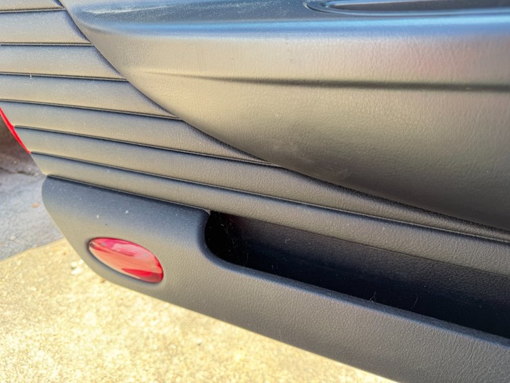 #47813-•-2004-ford-thunderbird-coupe-vin:-1fahp60a24y101242-image-76