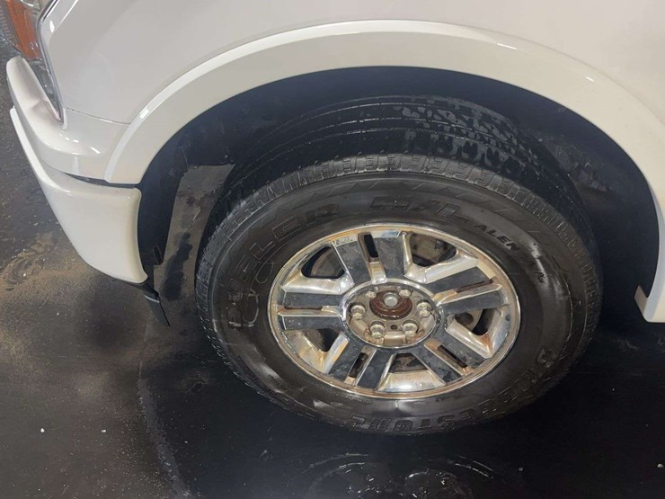 2020-ford-f150-image-23