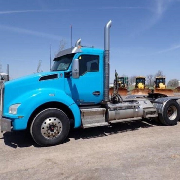 2019 KENWORTH T880
